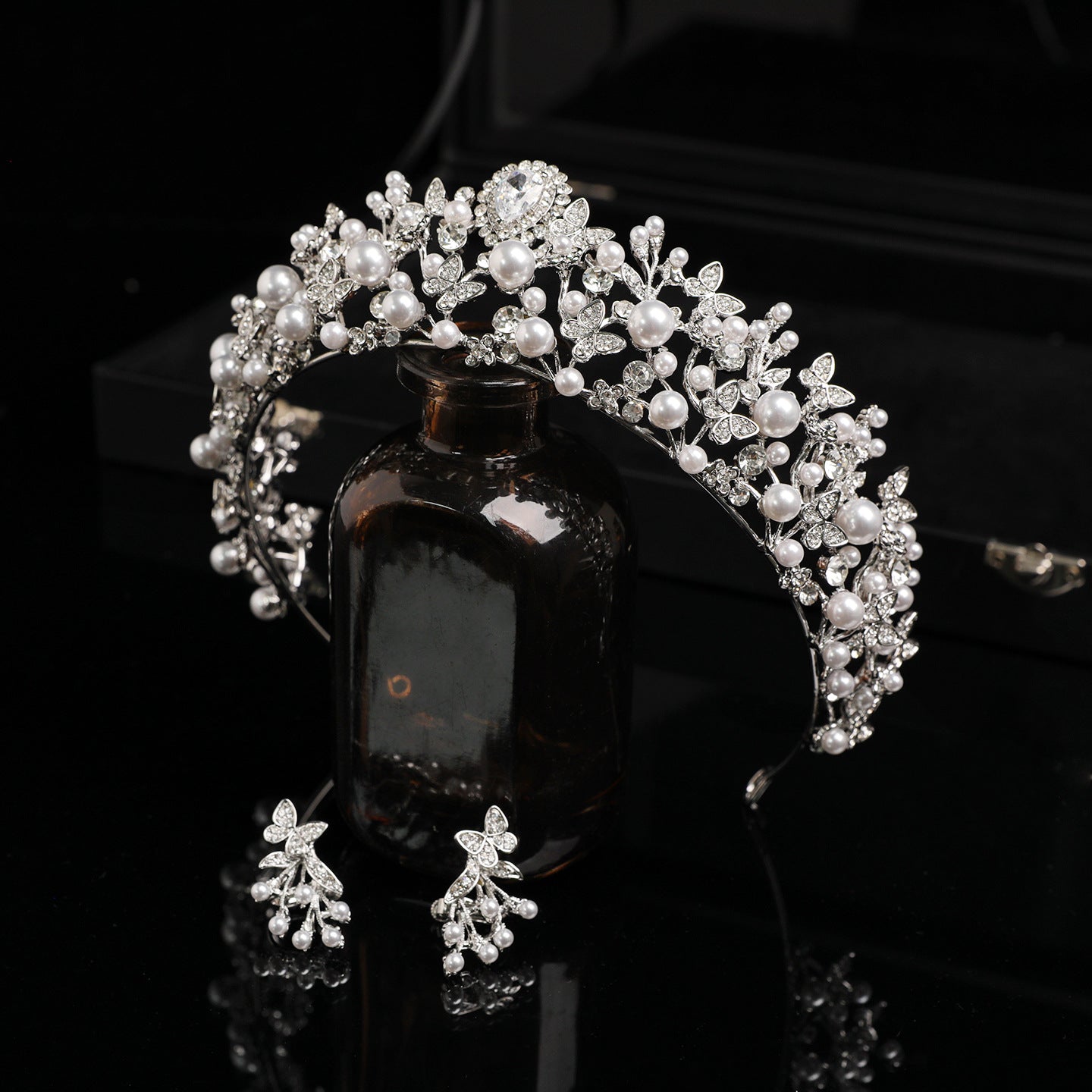 Zircon Pavé Bridal Crown with Pearls
