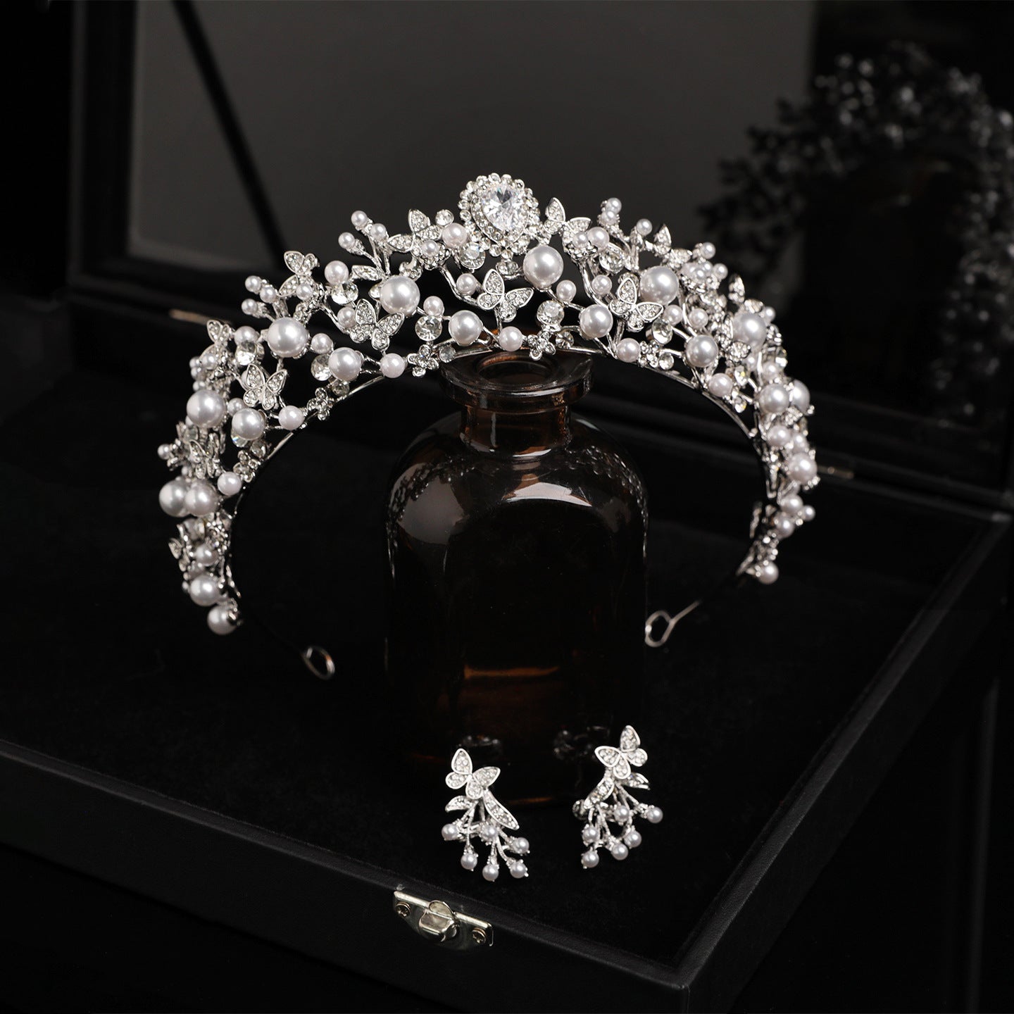 Zircon Pavé Bridal Crown with Pearls